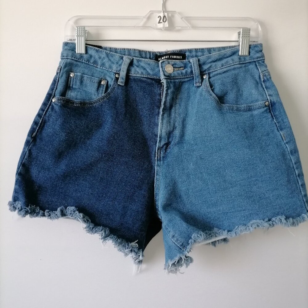 Almost Famous Womens Blue Color Block Denim Frayed Hem Cut Off Shorts Size 9